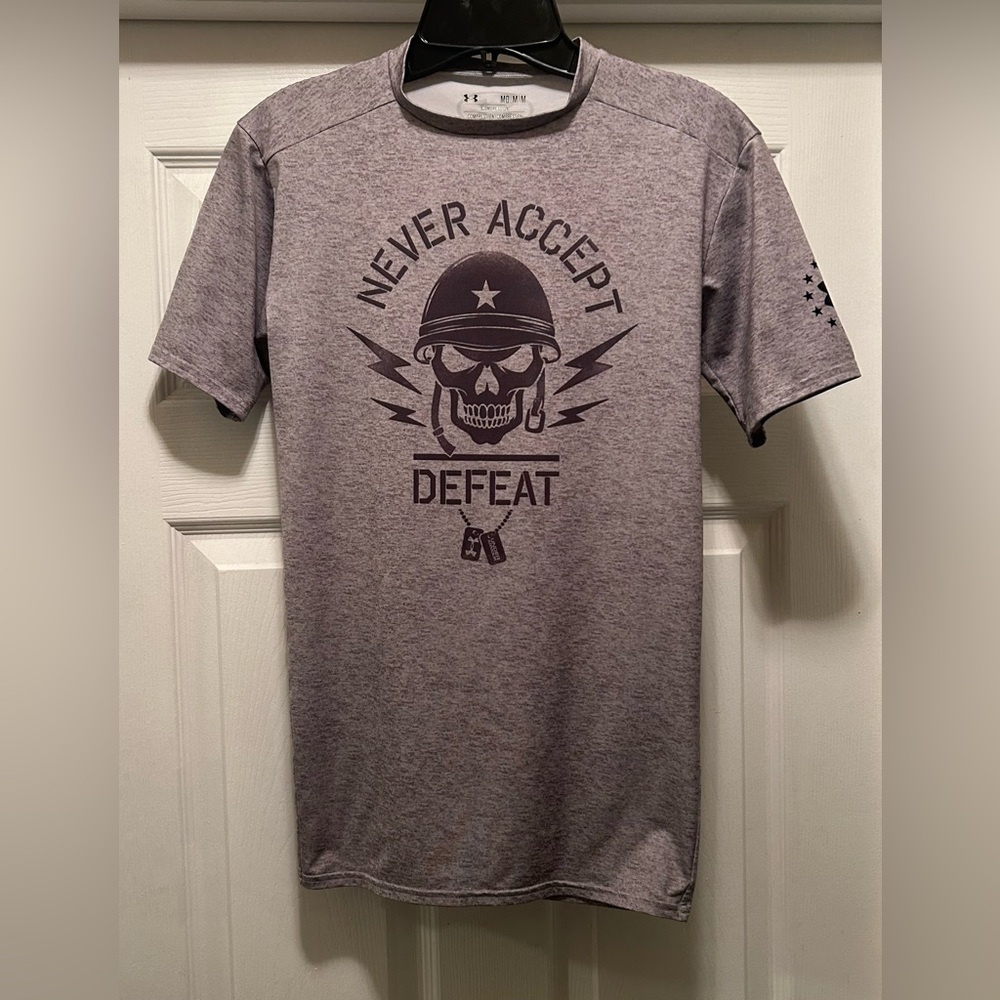 Under Armour Gray Graphic Tee - Never Accept Defeat - Picture 1 of 3